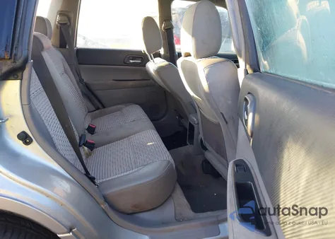 2005 Subaru Forester 2.5Xs из США, поврежденный, VIN JF1SG65635H703725